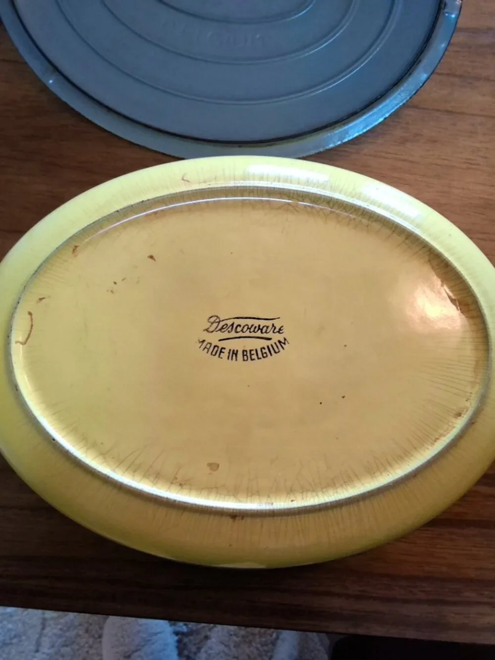 Vintage Descoware Belgium Enamel Cast Iron Casserole FE 8 3-A w/Yellow Lid